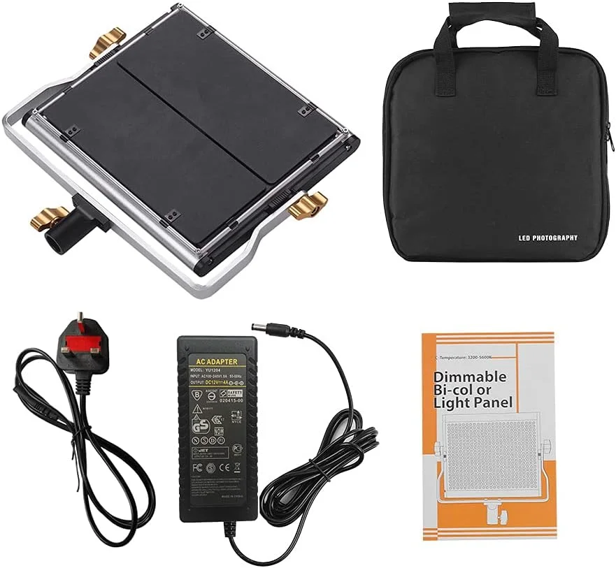 نور ویدئویی LED حرفه ای با قابلیت تنظیم نور، 660 لامپ LED دو رنگ، پنل نور 3200-5600K CRI 85+ به همراه براکت U شکل و کیت نورپردازی Barndoor برای عکاسی استودیویی و فیلمبرداری