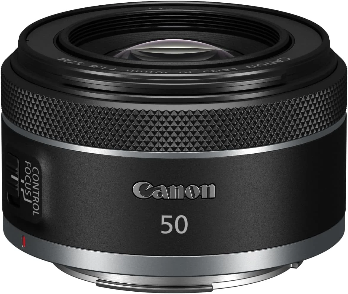 لنز Canon RF 50mm F1.8 STM، سازگار با دوربین های بدون آینه سیستم EOS R، لنز با فاصله کانونی ثابت، جمع و جور و سبک وزن، ایده آل برای عکاسی روزمره