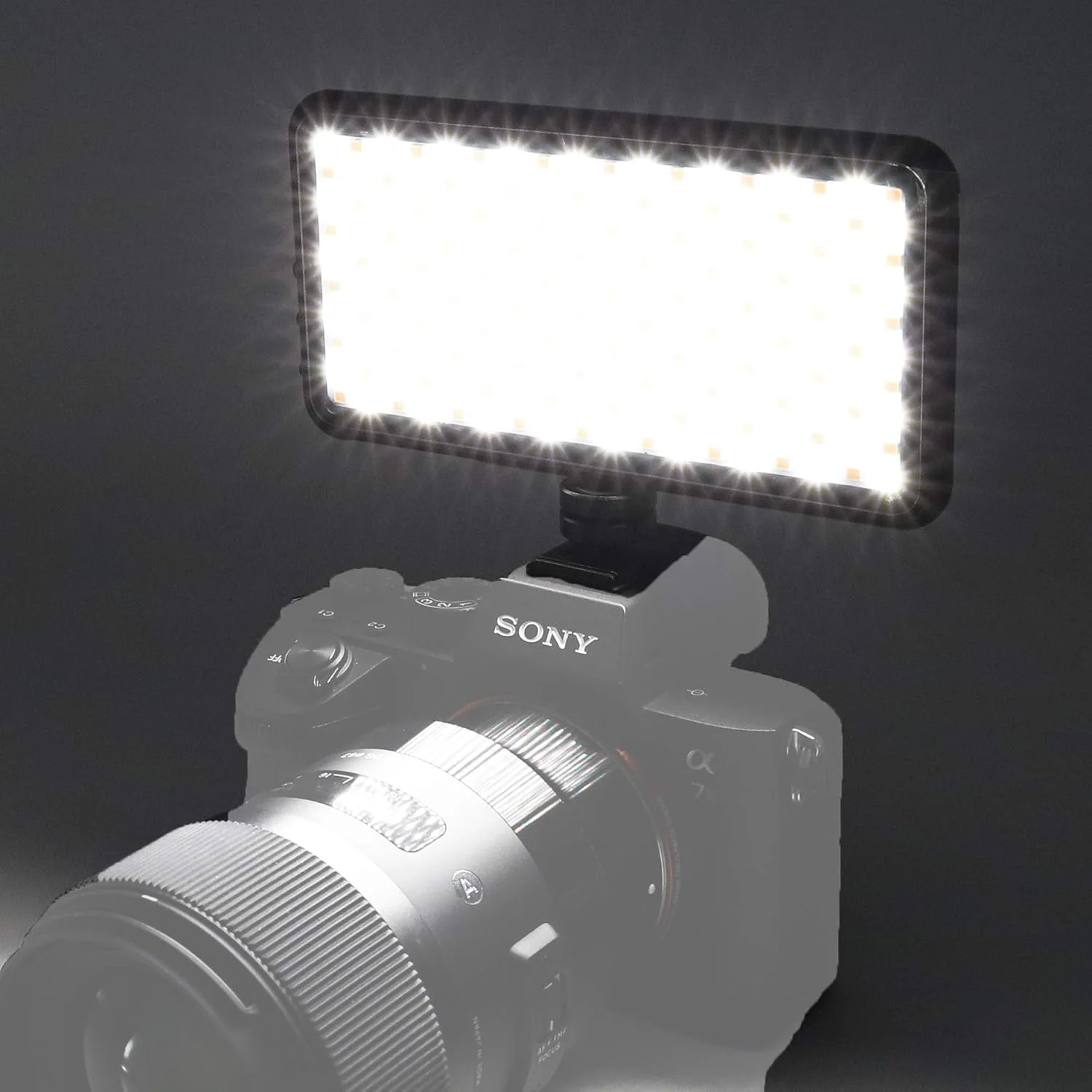 نور ویدئویی حرفه ای LED مدل PM-180B پرومِیج (مشکی) | 180 LED | روشنایی و دمای رنگ قابل تنظیم | باتری قابل شارژ | جمع و جور برای دوربین های DSLR، بدون آینه و فیلمبرداری