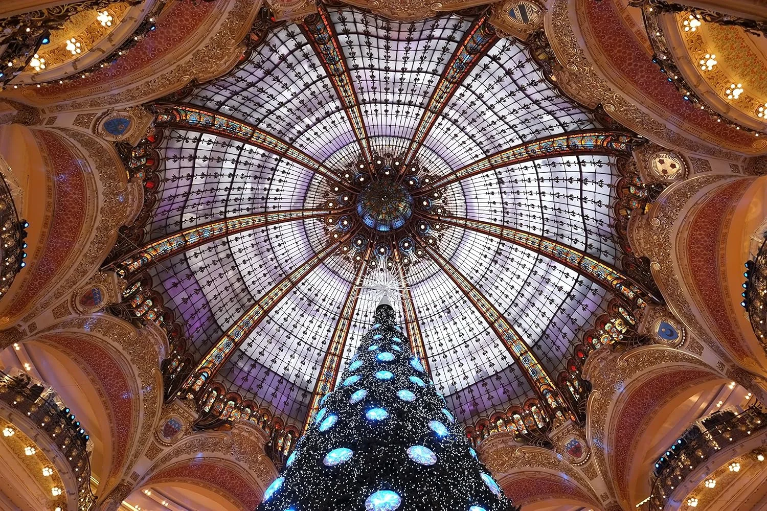 لنز فوق عریض فوجی فیلم XF 14mm f/2.8 R لنز فوق عریض فوجی فیلم XF 14mm f/2.8 R