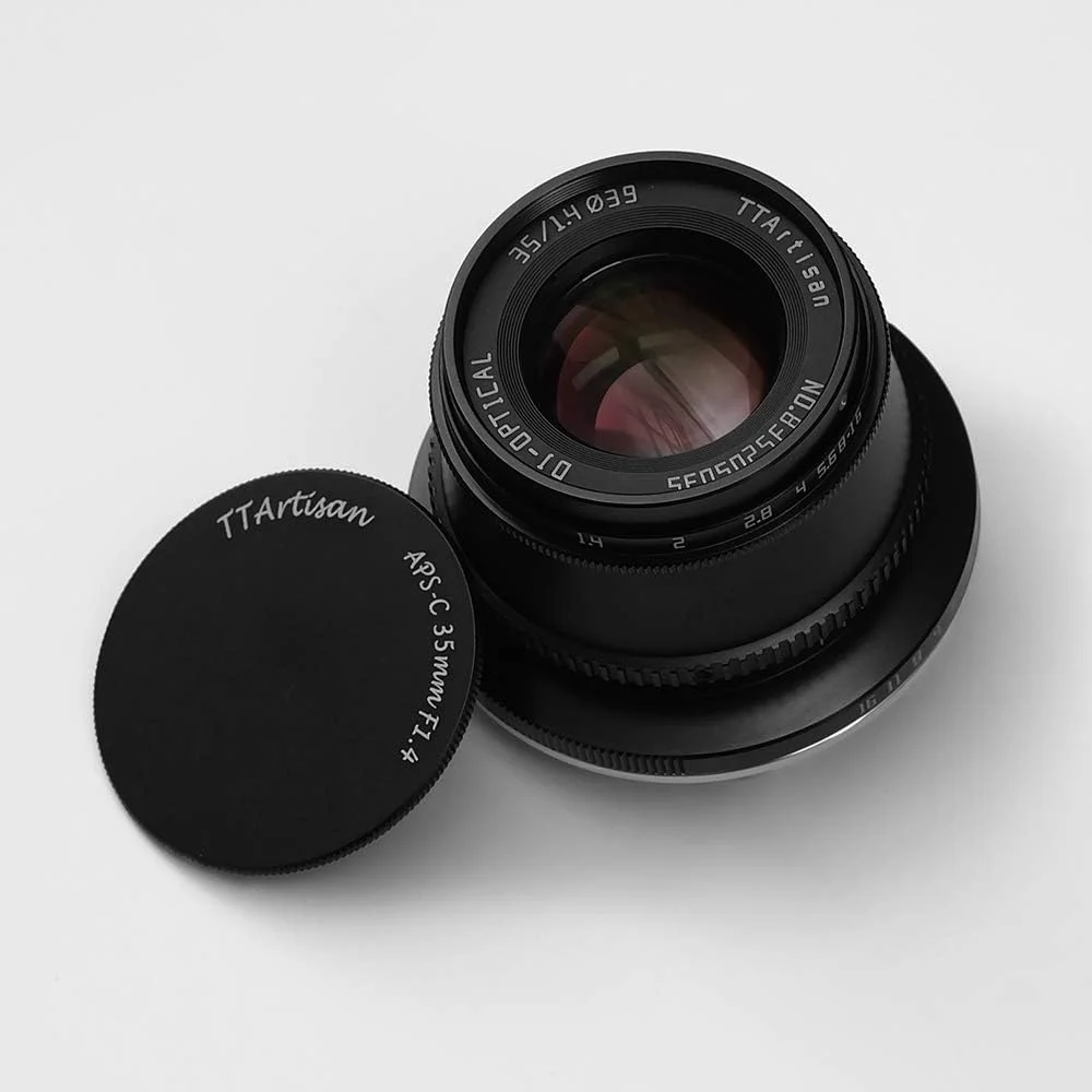 لنز زاویه باز TTArtisan 35mm F1.4 APS-C با اتصال MFT و فوکوس دستی - مشکی