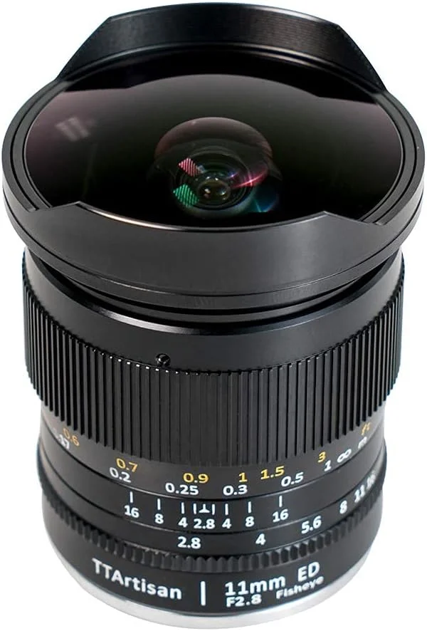 لنز TTArtisan 11mm F2.8 فول فریم فیش آی واید انگل با دیافراگم باز و فوکوس ثابت دستی برای دوربین های مانت L