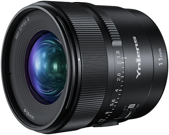 لنز زاویه دید فوق العاده واید ۱۱ میلی متری YN11mm F1.8S DA DSM با دیافراگم باز برای دوربین های بدون آینه سونی با مانت E و حسگر APS-C