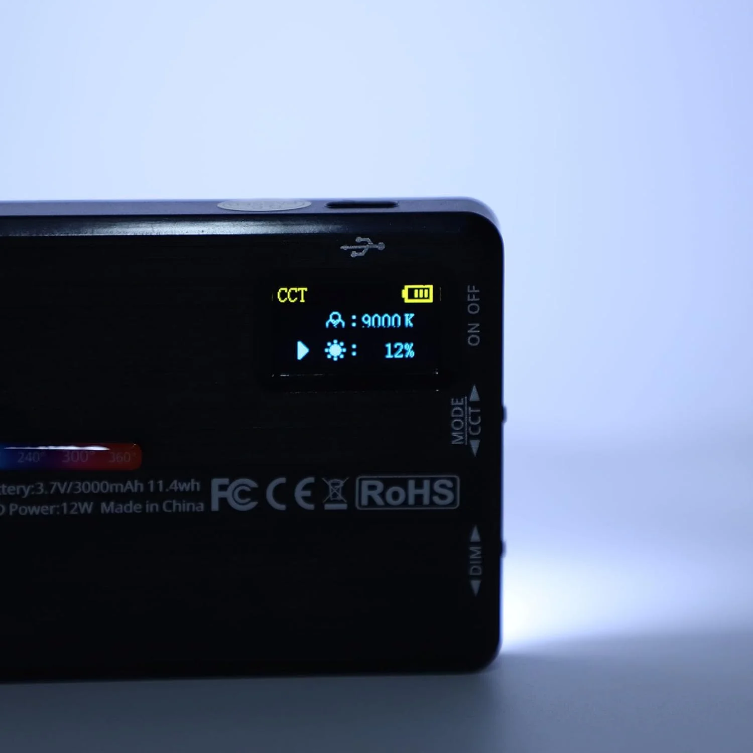 چراغ عکاسی LED مدل FM150RGB، چراغ های قابل حمل RGB برای پر کردن نور ویدیو با دمای رنگ قابل تنظیم و نورپردازی مداوم، چراغ پر کننده عکس با باتری، برای دوربین، استودیو