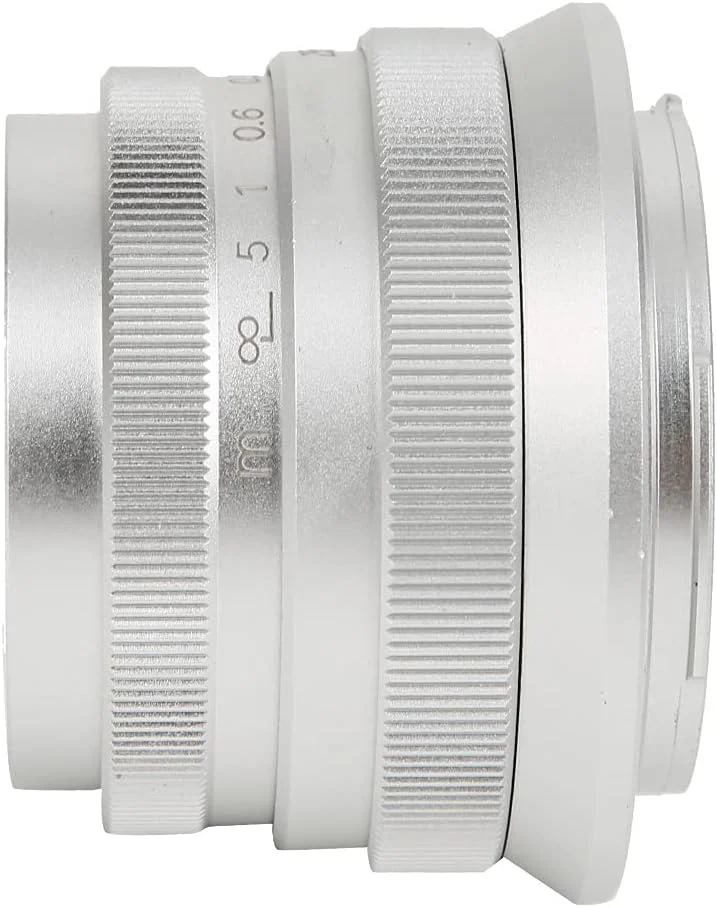 لنز دستی با دیافراگم بزرگ نقره ای زاید، مناسب برای مناظر و عکاسی انسانی