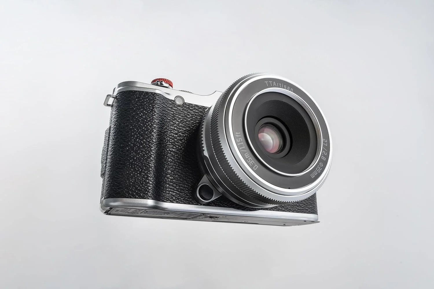 لنز TTArtisan 27mm F2.8 با بدنه فلزی و فوکوس خودکار سازگار با مانت FujiFilm FX - نقره ای