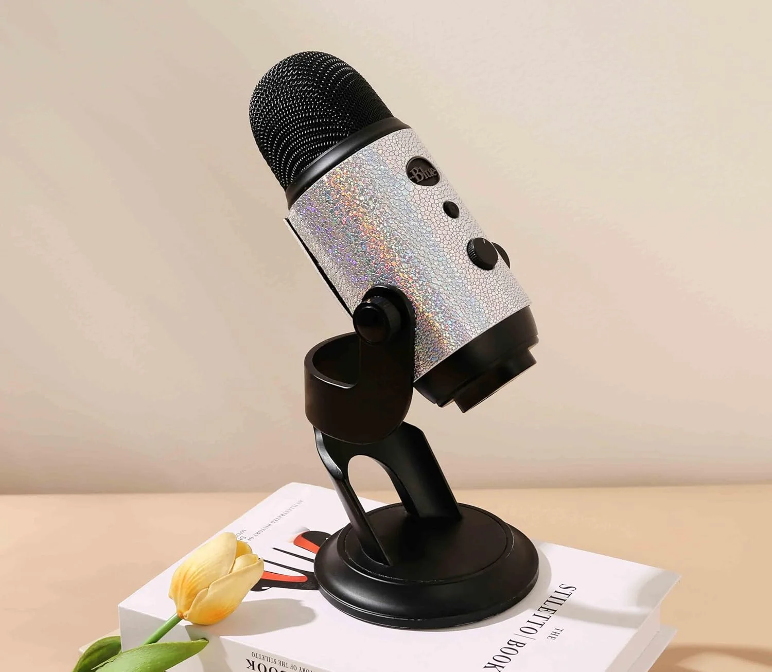 فیلتر پاپ آبی یتی درخشان - طراحی بند چسبی زیبا، روکش الماس براق سازگار با میکروفون های آبی یتی (نقره ای) (صورتی درخشان)