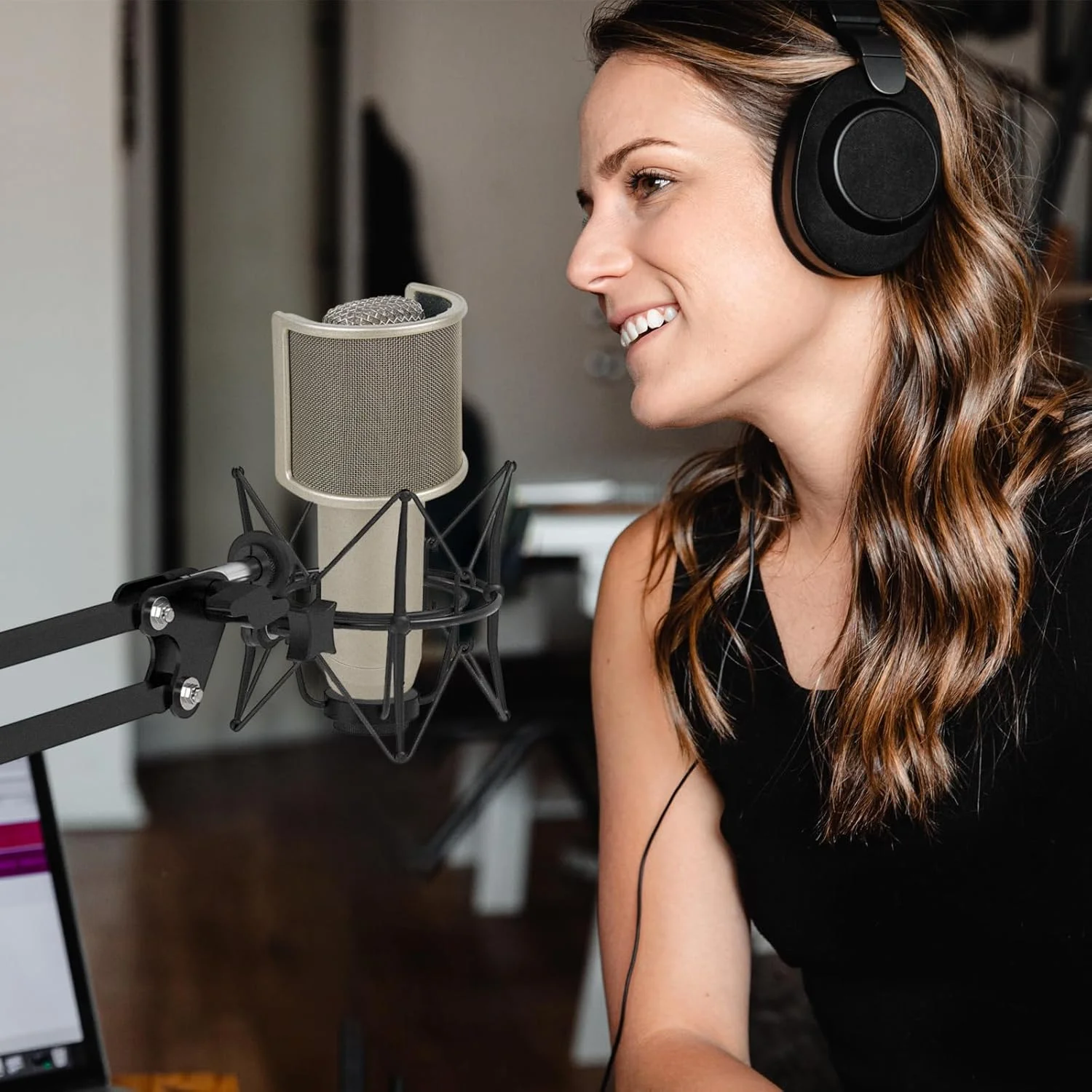 فیلتر پاپ فلزی میکروفون Geekria for Creators، روکش بادگیر با توری فلزی و فیلتر فوم، ماسک ضد پاپ سازگار با Audio-Technica AT2020، FIFINE K669B، Rode NT-USB (سایز S/نیکل)