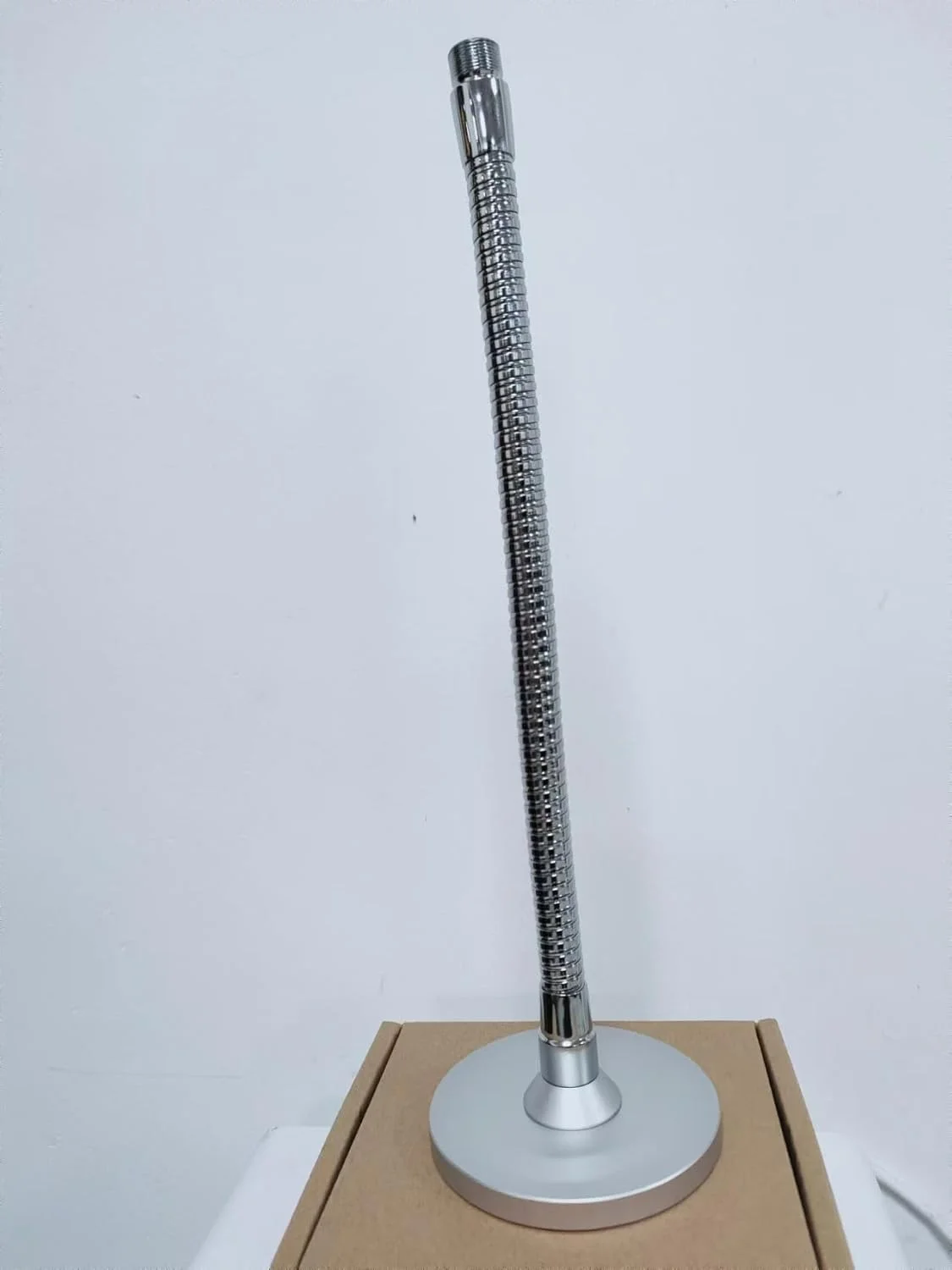 پایه میکروفون گردن غازی، بازوی انعطاف پذیر 33 سانتی متری، نگهدارنده تریبون سنگین با پایه وزنه تعادل، نقره ای