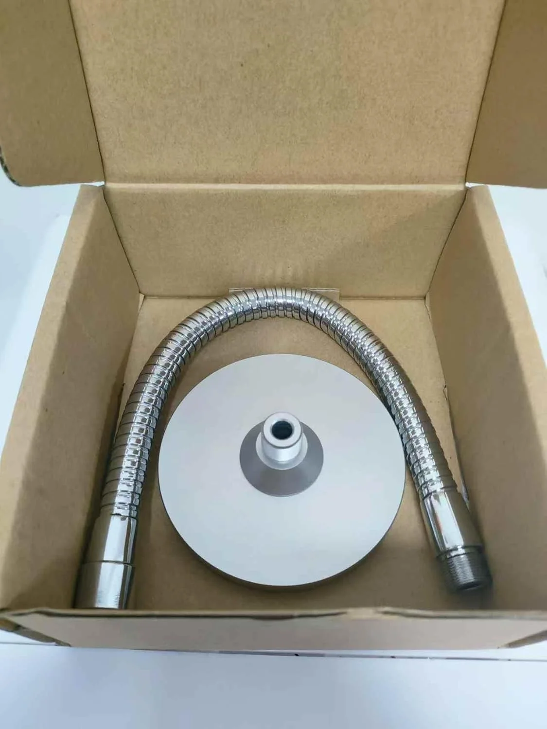 پایه میکروفون گردن غازی، بازوی انعطاف پذیر 33 سانتی متری، نگهدارنده تریبون سنگین با پایه وزنه تعادل، نقره ای