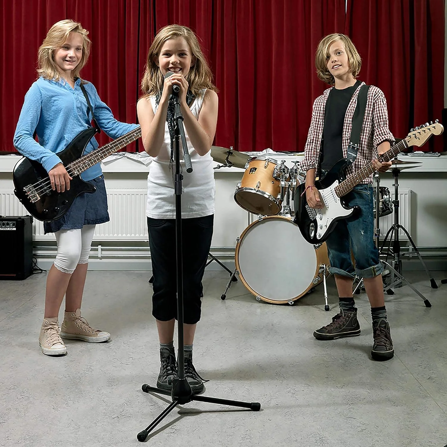 پایه میکروفون ایستاده 2 عددی eWINNER، سه پایه بوم تاشو قابل تنظیم و سنگین با 2 گیره نگهدارنده میکروفون برای اجرای زنده/کارائوکه/سخنرانی/عروسی/جشن استیج/فعالیت های فضای باز