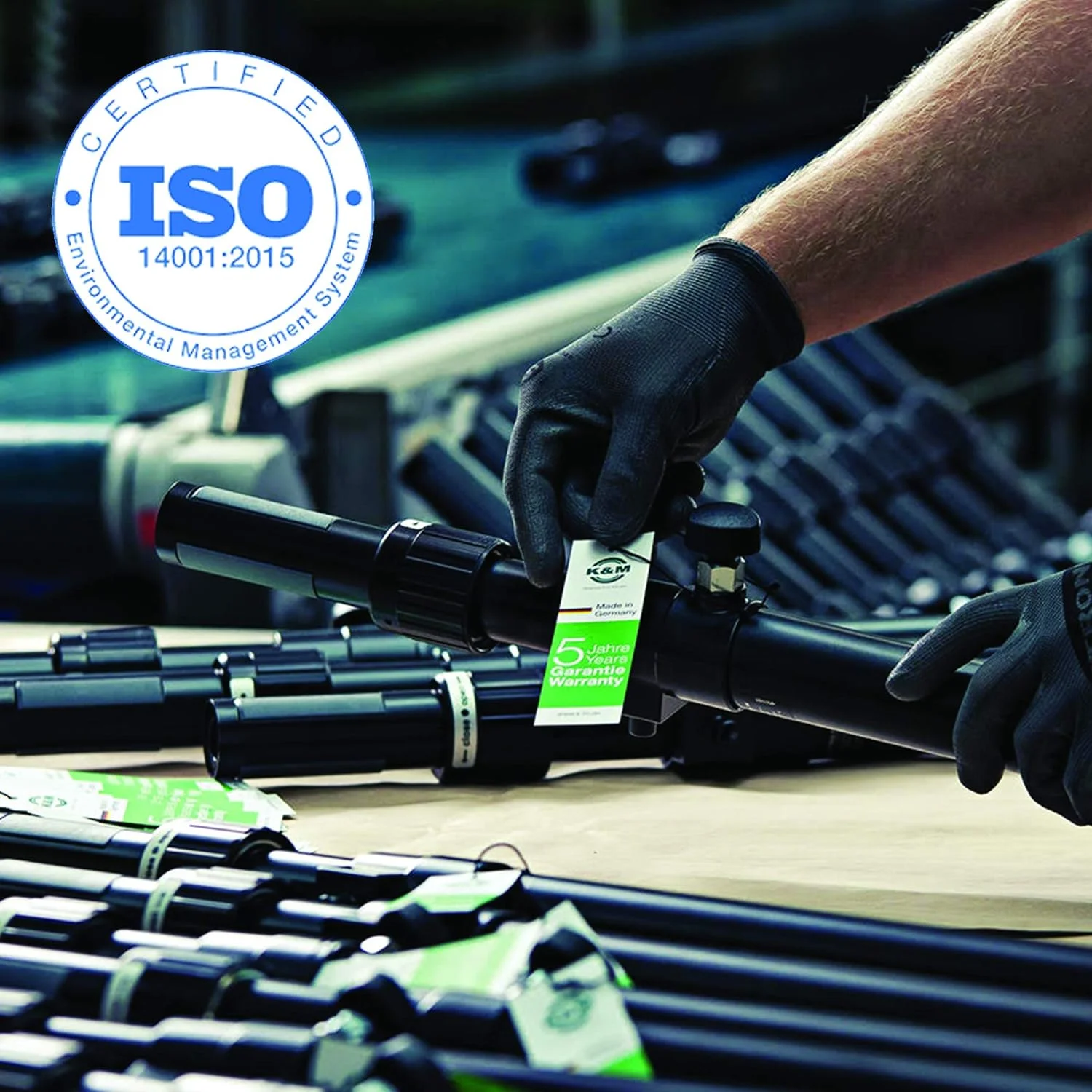 میله میکروفون K&M König & Meyer 23550.500.55 | موقعیت یابی قابل تنظیم برای دو میکروفون یا بازویی | اتصال دهنده پایه رزوه ای 5/8 اینچ | انتخاب حرفه ای ساخت آلمان مشکی