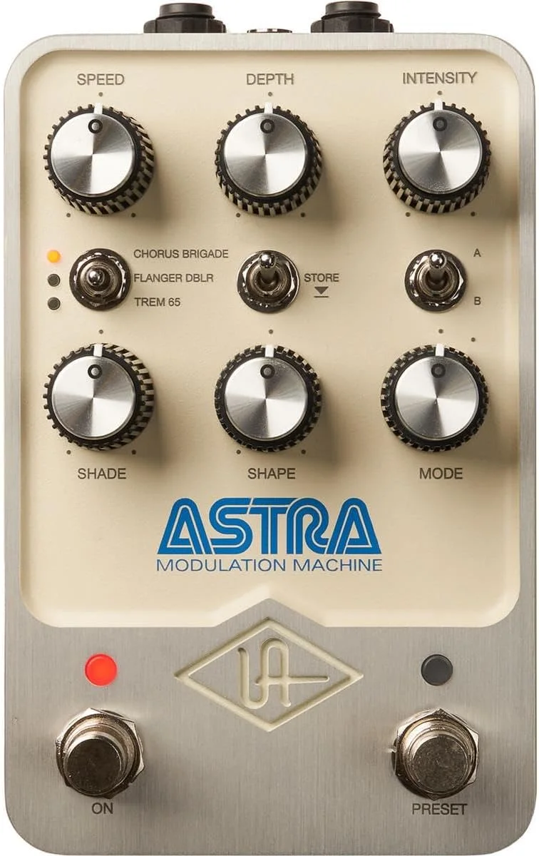 پدال استریو افکت‌های مدولاسیون یونیورسال آدیو UAFX Astra با Chorus Brigade، Flanger/Doubler و Amp Tremolo