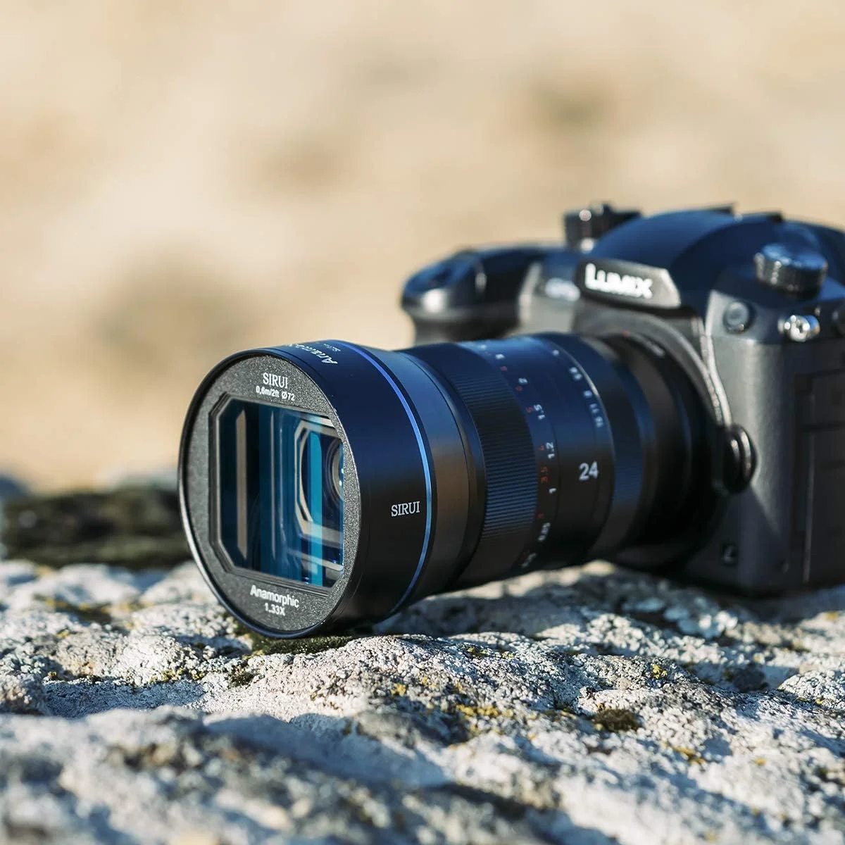 لنز آنامورفیک 24 میلیمتری SIRUI F2.8 1.33X برای دوربین APS-C (مانت EFM، نه مانت EF) لنز آنامورفیک 24 میلیمتری SIRUI F2.8 1.33X برای دوربین APS-C (مانت EFM، نه مانت EF)
