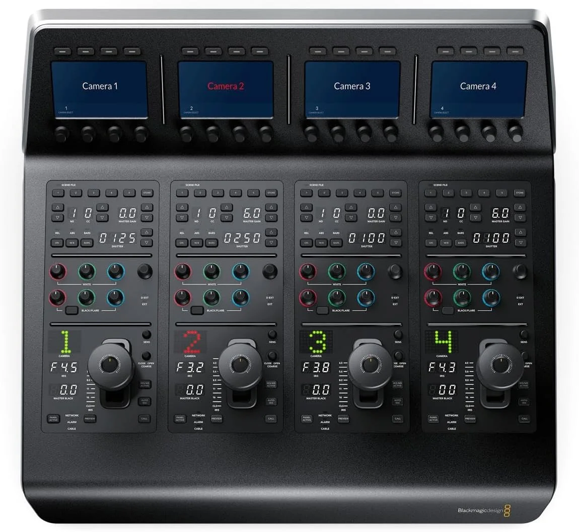 میکسر دیجیتال 8 کاناله Behringer Flow 8 با بلوتوث و کنترل از طریق اپلیکیشن، فیدرهای 60 میلی‌متری، 2 پردازنده FX و رابط USB/Audio