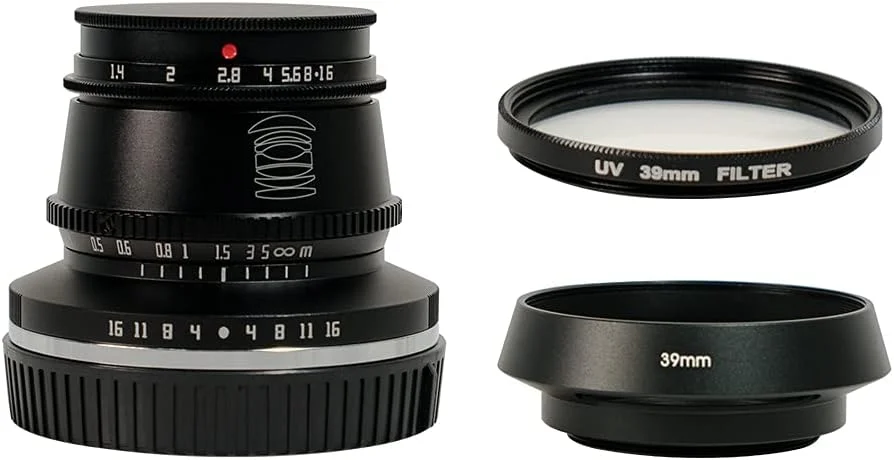 لنز 35mm F1.4 M43 تی‌تی‌آرتیسان با فوکوس دستی و فرمت APS-C برای دوربین‌های المپوس با مانت 4/3 مانند E-M1X E-M1 MarkIII E-M5 MarkIII E-M10 MarkIII E-PL10 E-PL9 E-PL8 Pen-F - مشکی