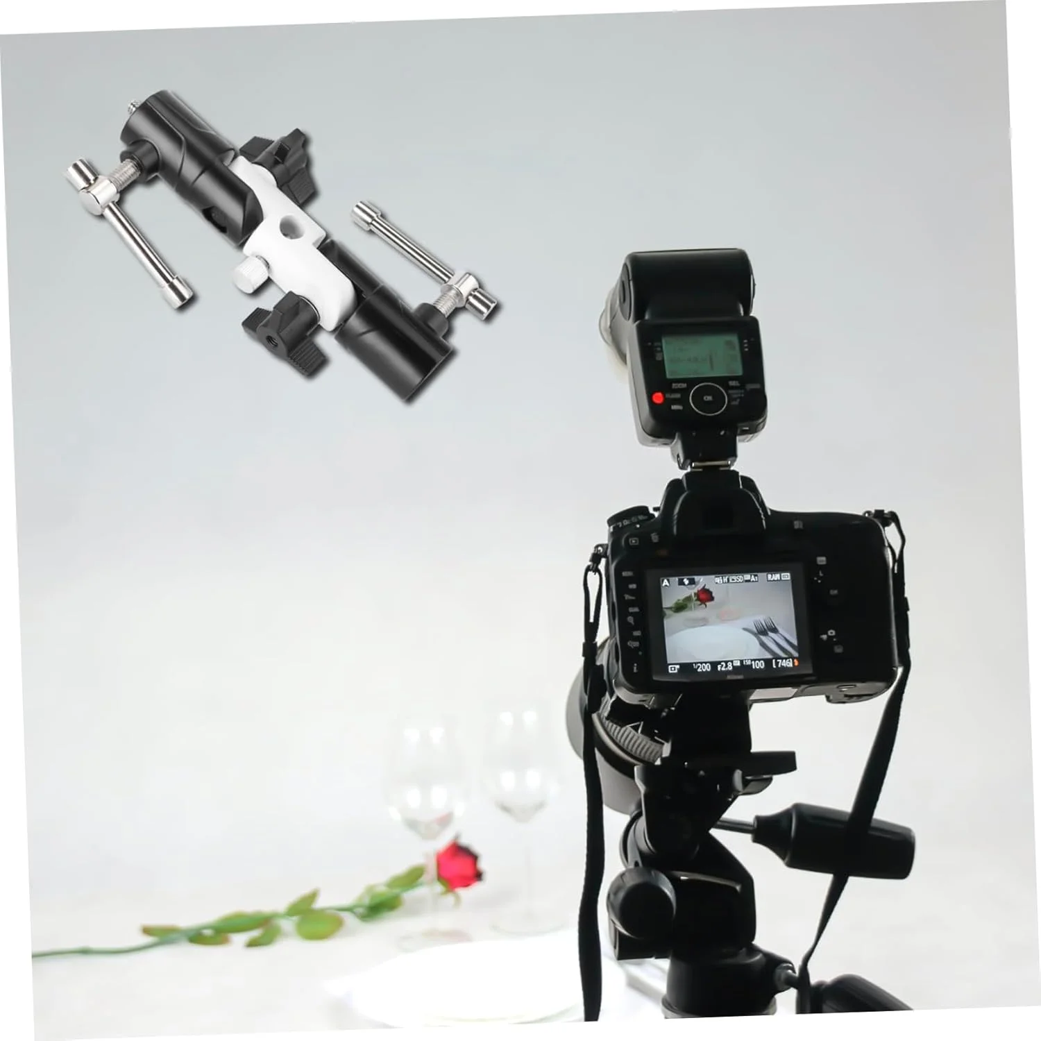 پایه نگهدارنده چراغ قوه سه قسمتی مستقل آلومینیومی U شکل مشکی/سفید بادوام و چند منظوره پایه نگهدارنده چراغ قوه سه قسمتی مستقل آلومینیومی U شکل مشکی/سفید بادوام و چند منظوره