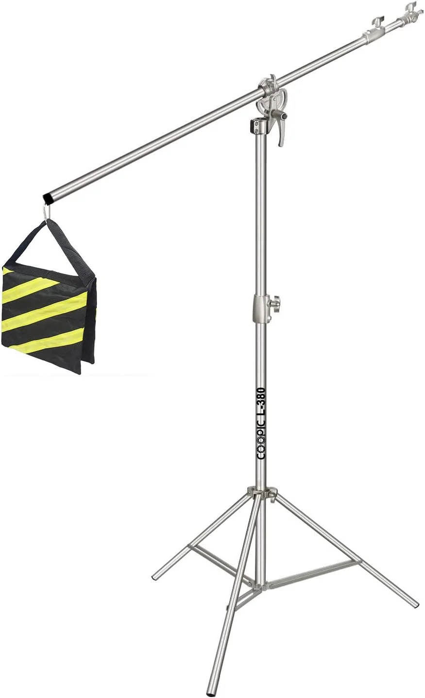 پایه نور استیل نقره ای مدل L380 مناسب استودیو عکاسی، دو طرفه، حداکثر ارتفاع 385 سانتی متر به همراه بازوی بوم 216 سانتی متری و کیسه شن برای پشتیبانی از چتر، سافت باکس و فلاش مناسب عکاسی پرتره و نورپردازی ویدیو پایه نور استیل نقره ای مدل L380 مناسب استودیو عکاسی، دو طرفه، حداکثر ارتفاع 385 سانتی متر به همراه بازوی بوم 216 سانتی متری و کیسه شن برای پشتیبانی از چتر، سافت باکس و فلاش مناسب عکاسی پرتره و نورپردازی ویدیو