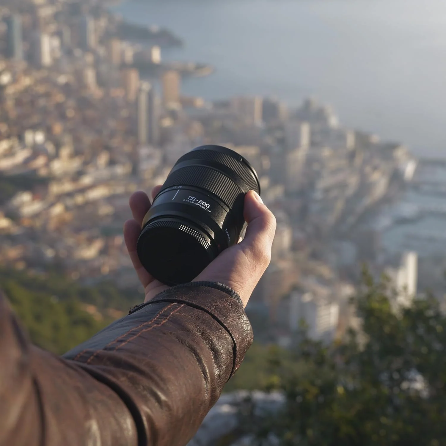 لنز ماکرو پاناسونیک لومیکس S 28-200mm F4-7.1 O.I.S.، مدل S-R28200 لنز ماکرو پاناسونیک لومیکس S 28-200mm F4-7.1 O.I.S.، مدل S-R28200