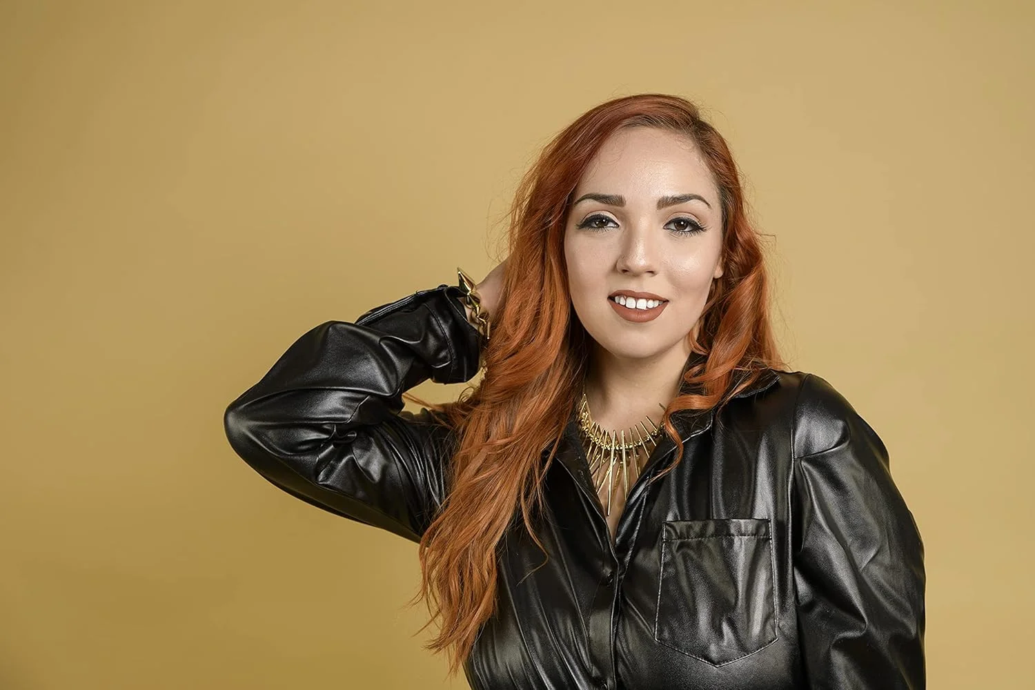 کاغذ پس زمینه عکاسی بدون درز عالی، شماره 66 گندمی (عرض 134 سانتی متر در طول 5.5 متر) کاغذ پس زمینه عکاسی بدون درز عالی، شماره 66 گندمی (عرض 134 سانتی متر در طول 5.5 متر)