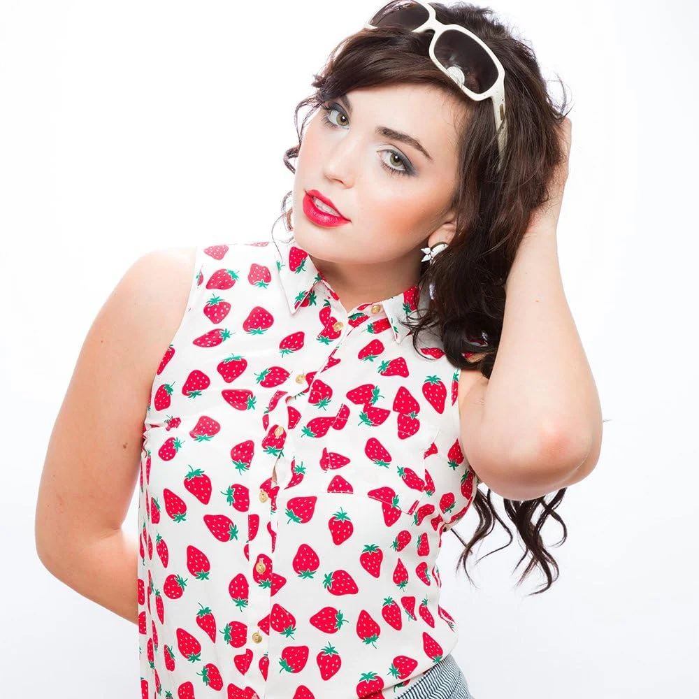 پس زمینه یکپارچه کاغذ سِیویج - #66 سفید خالص (272 سانتی متر × 11 متر) به همراه یک نوار گافر مشکی 5 سانتی متری × 3.6 متری رایگان پس زمینه یکپارچه کاغذ سِیویج - #66 سفید خالص (272 سانتی متر × 11 متر) به همراه یک نوار گافر مشکی 5 سانتی متری × 3.6 متری رایگان