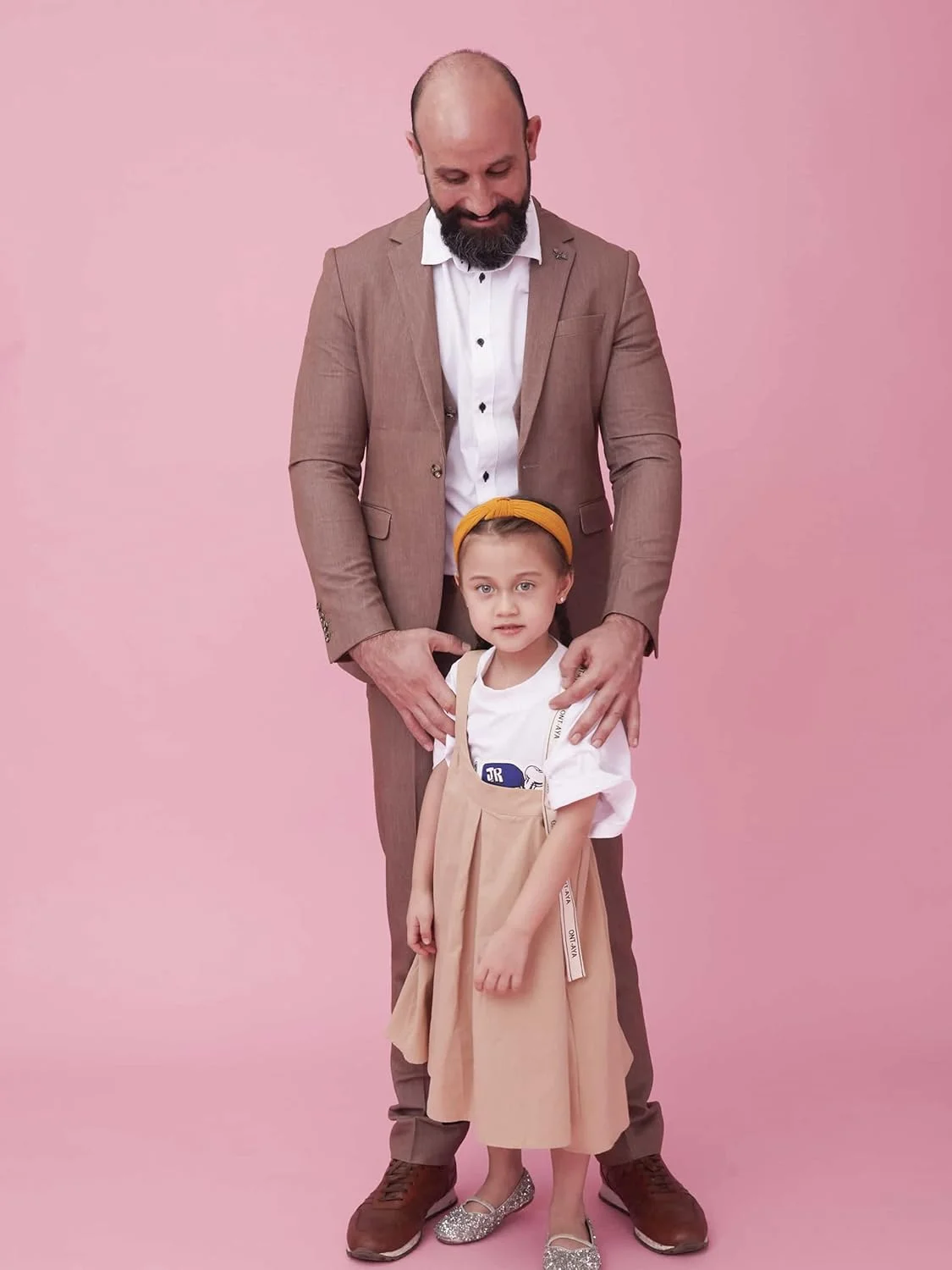 رول کاغذ پس زمینه عکاسی بدون درز، پس زمینه کاغذ صورتی برای عکاسی، فیلمبرداری و استریم (107 اینچ در 36 فوت صورتی میخک) رول کاغذ پس زمینه عکاسی بدون درز، پس زمینه کاغذ صورتی برای عکاسی، فیلمبرداری و استریم (107 اینچ در 36 فوت صورتی میخک)