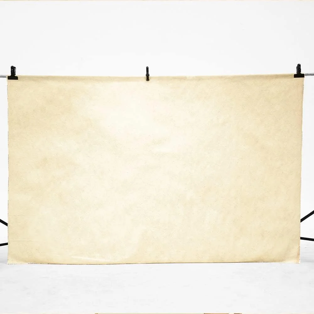 پس زمینه عکاسی پرتره عاجی Kate، طرح کاغذ قدیمی، مناسب استودیو عکاسی، پارچه نخی بدون چروک، ابعاد 3 متر (عرض) در 2 متر (ارتفاع) پس زمینه عکاسی پرتره عاجی Kate، طرح کاغذ قدیمی، مناسب استودیو عکاسی، پارچه نخی بدون چروک، ابعاد 3 متر (عرض) در 2 متر (ارتفاع)