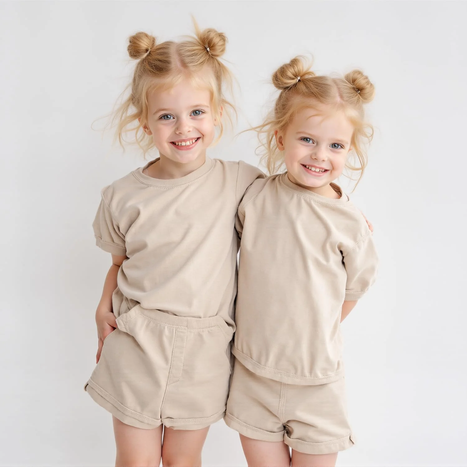 پس زمینه کاغذی بدون درز کیت، مناسب عکاسی (سفید قطبی 2.2x10 متر) پس زمینه کاغذی بدون درز کیت، مناسب عکاسی (سفید قطبی 2.2x10 متر)