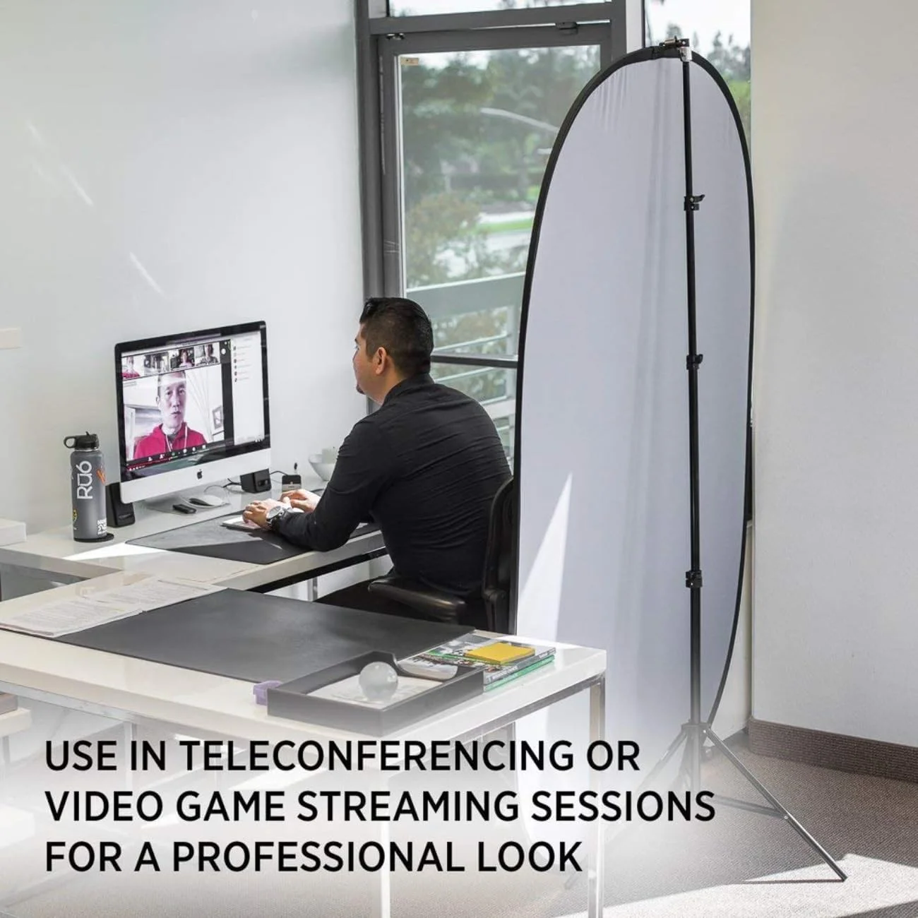 پس زمینه تاشو دو طرفه SKEIDO، 100x150 سانتی متر، مناسب پرتره، عکاسی حرفه ای، فیلمبرداری و استودیو تلویزیونی (سیاه/سفید)