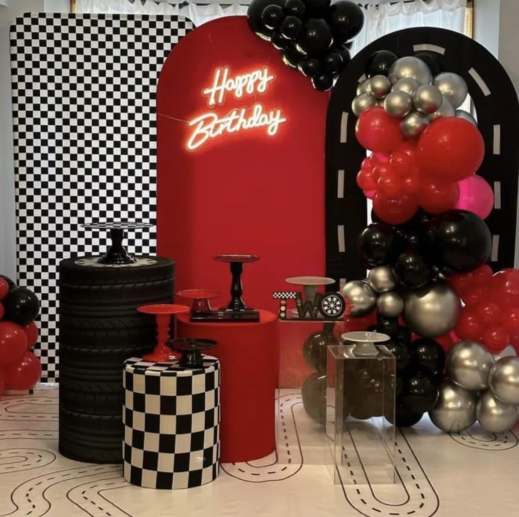 کاور پس زمینه طاق تم مسابقه ای AOSTO، 90x180 سانتی متر، پارچه الاستیک دو طرفه طرح شطرنجی سیاه و سفید مدل GX-419