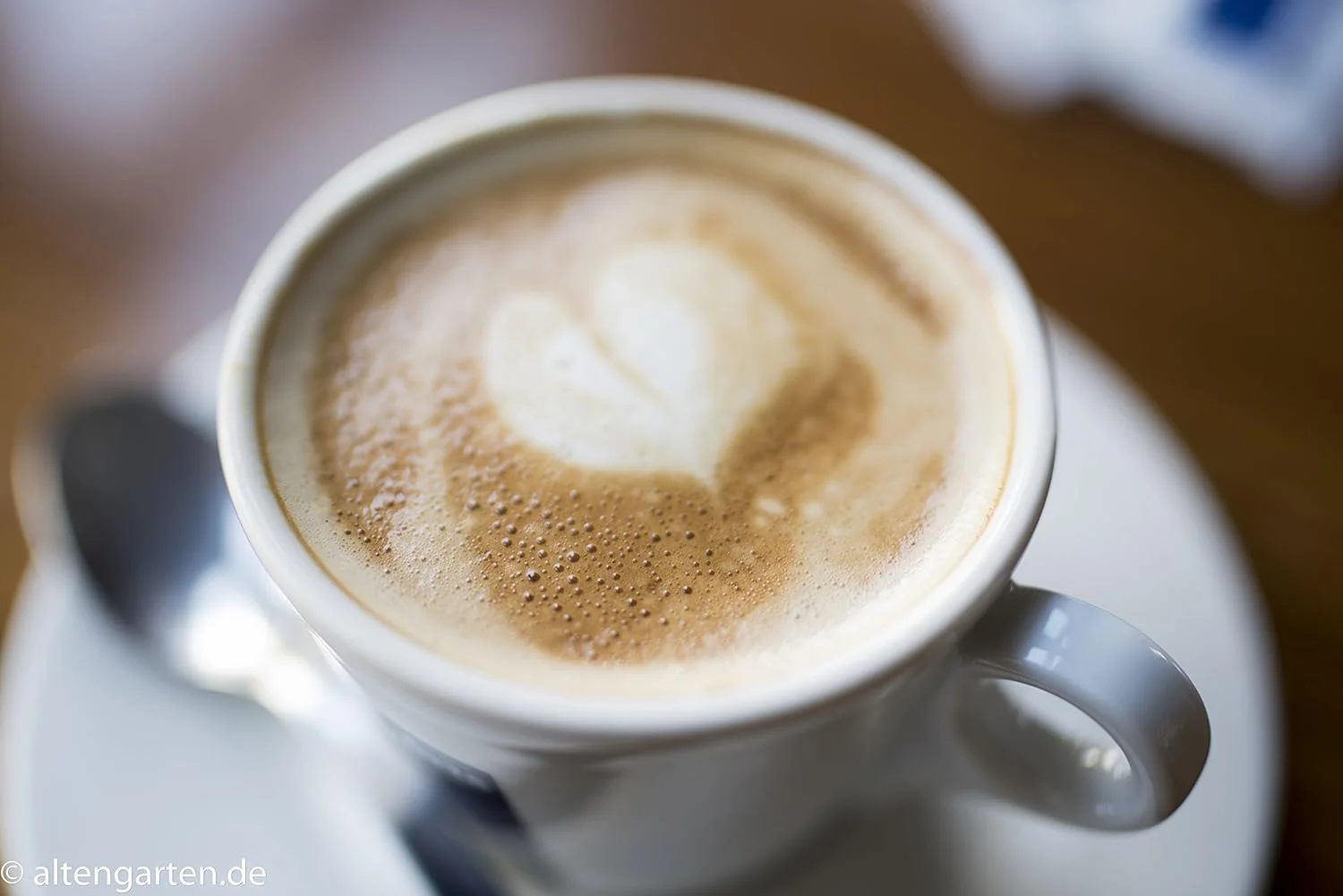 لنز تامرون SP 45mm f/1.8 DI VC USD مدل F013E برای دوربین های کانن لنز تامرون SP 45mm f/1.8 DI VC USD مدل F013E برای دوربین های کانن