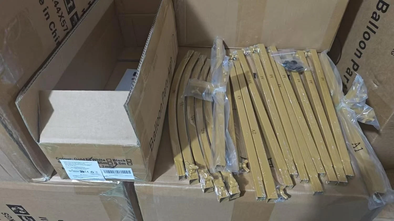 استند پس زمینه طاق فلزی مراسم عروسی، قاب طاق طلایی 2.2 متری برای جشن تولد، مراسم عروسی، جشن نامزدی، سالگرد، دکوراسیون پس زمینه استودیو