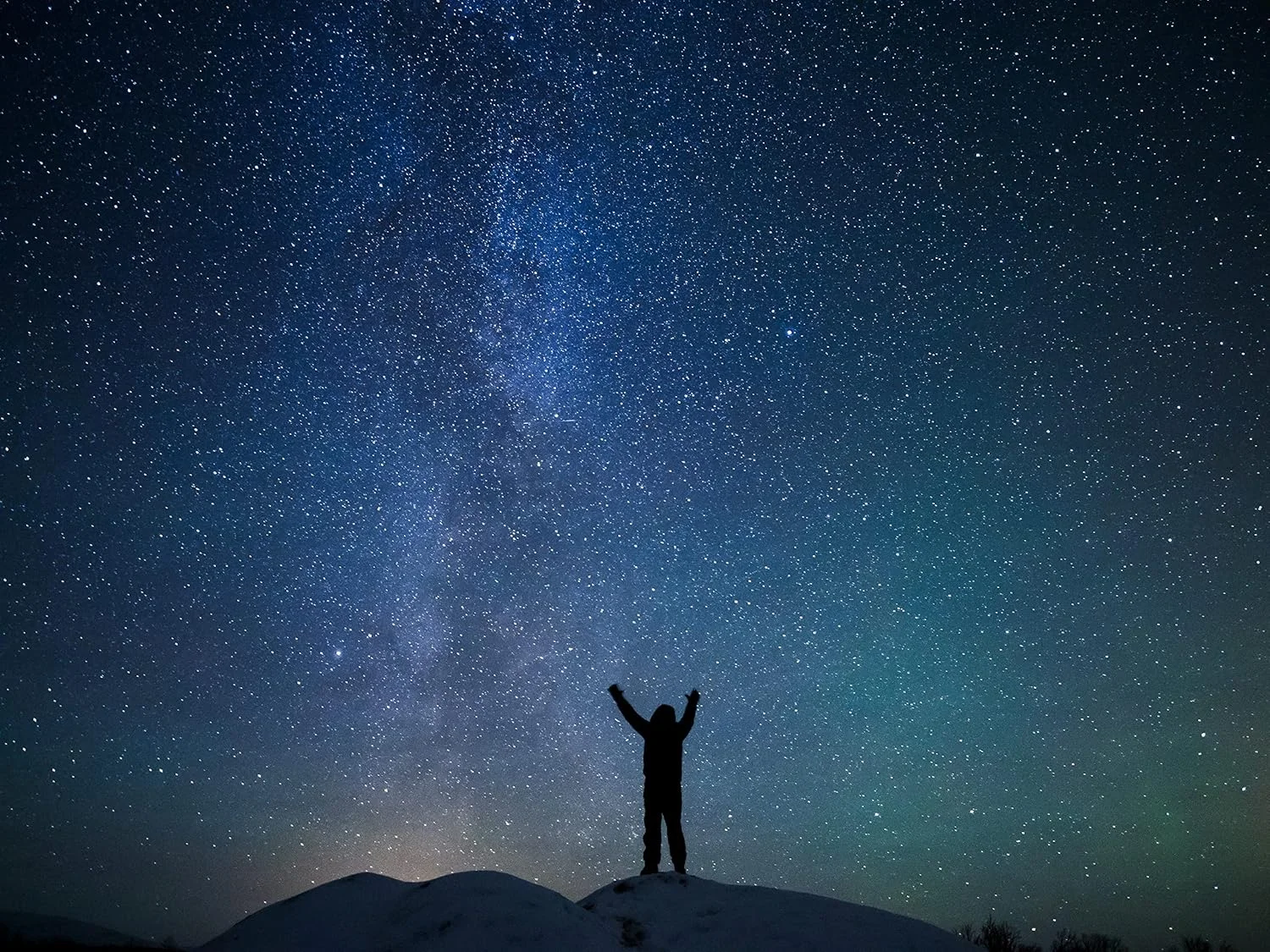 لنز نقره ای 12 میلی متری F2.0 OM SYSTEM OLYMPUS M.Zuiko Digital ED برای دوربین سیستم میکرو چهار سوم، لنز زاویه باز جمع و جور برای آسمان پر ستاره و منظره لنز نقره ای 12 میلی متری F2.0 OM SYSTEM OLYMPUS M.Zuiko Digital ED برای دوربین سیستم میکرو چهار سوم، لنز زاویه باز جمع و جور برای آسمان پر ستاره و منظره