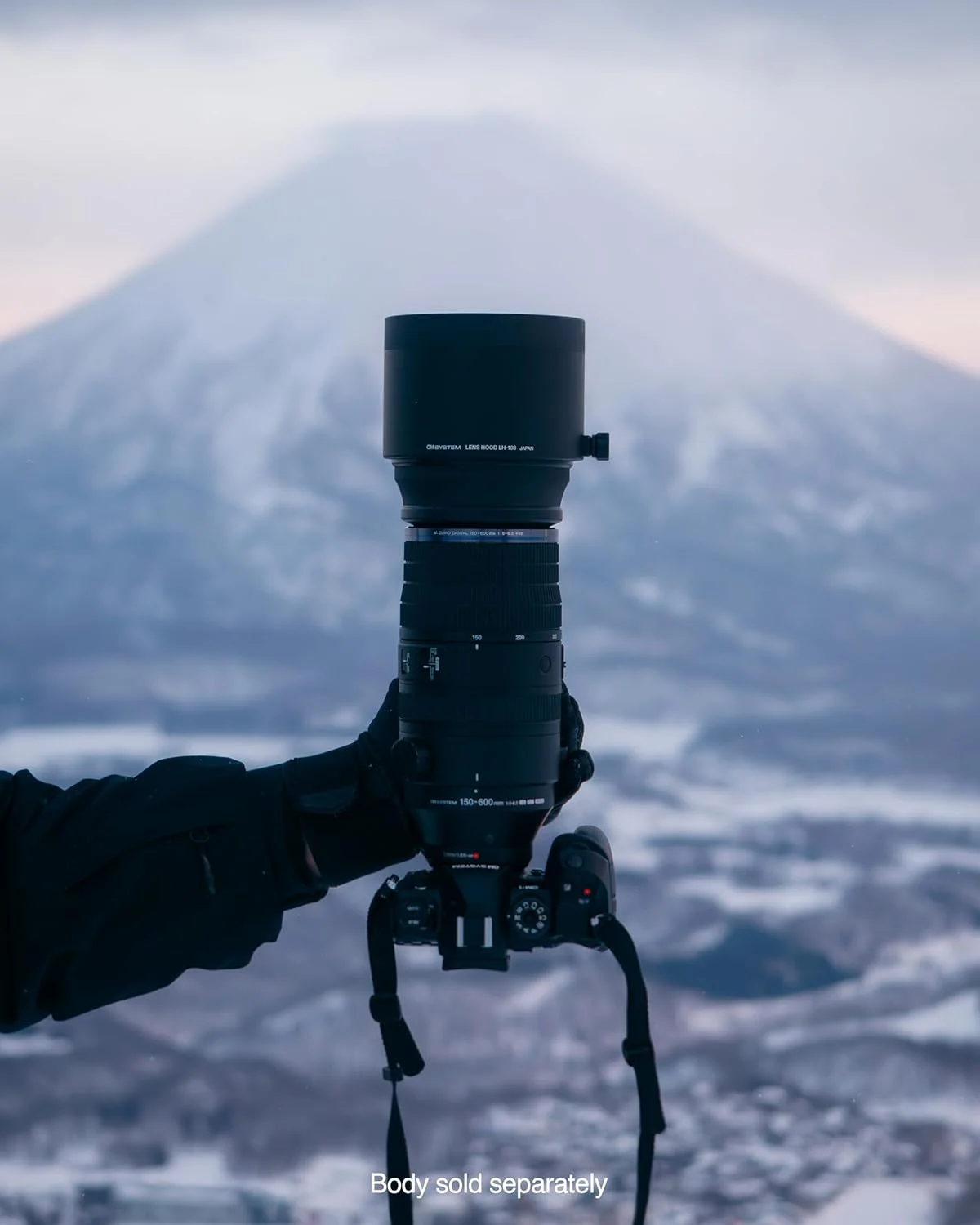 لنز OM SYSTEM M.Zuiko Digital ED 150-600mm F5.0-6.3 IS برای دوربین های سیستم میکرو چهار سوم، مناسب حیات وحش پرندگان در فضای باز، طراحی مقاوم در برابر آب و هوا، سازگار با تله کانورتر