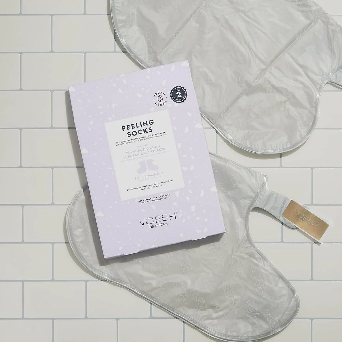 جوراب های لایه بردار دوتایی Voesh New York، ماسک لایه بردار پا، لایه بردار قوی پا، از بین برنده پینه، ماسک لایه بردار پا، جوراب ماسک پا، لایه بردار پا برای پاهای خشک، وگان