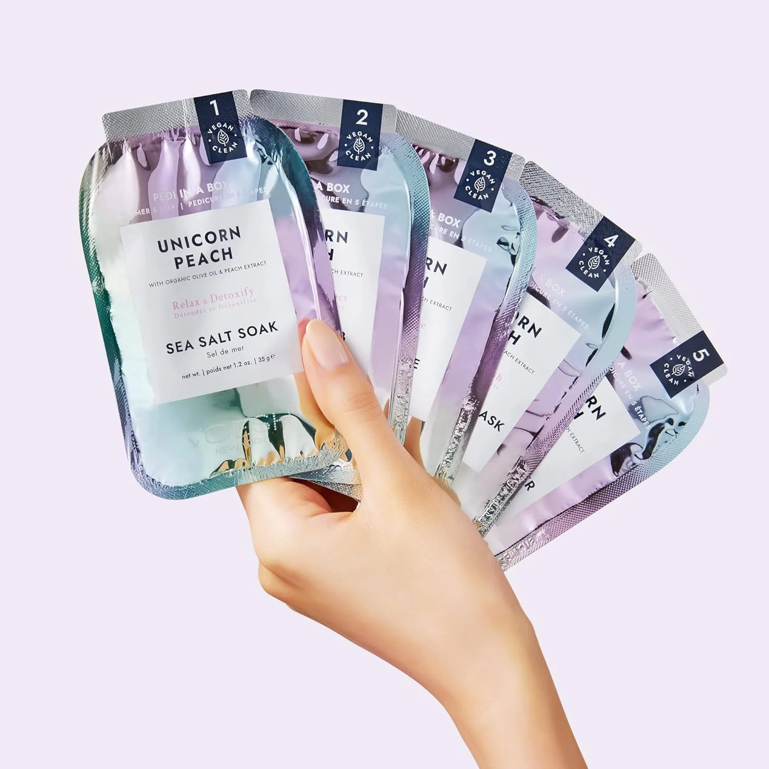 Voesh New York Pedi in a Box Glimmer - Unicorn Peach، بسته 2 عددی، پدیکور، مراقبت از پا، اسپا در خانه، پدی DIY، پدیکور در خانه، محصولات پدیکور، Pedi In A Box، وگان Voesh New York Pedi in a Box Glimmer - Unicorn Peach، بسته 2 عددی، پدیکور، مراقبت از پا، اسپا در خانه، پدی DIY، پدیکور در خانه، محصولات پدیکور، Pedi In A Box، وگان