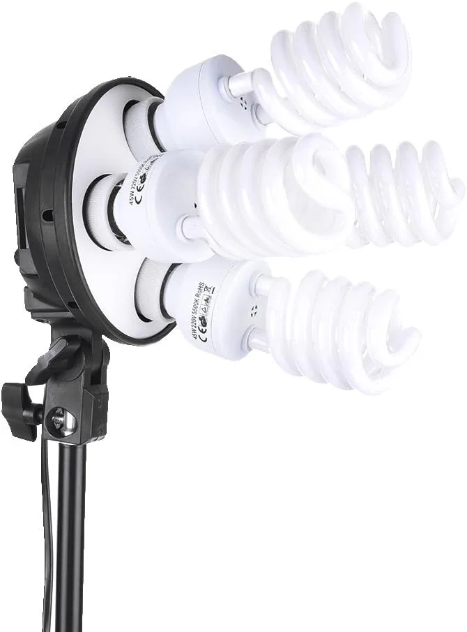 کیت نورپردازی استودیویی شامل ۱۲ عدد لامپ ۴۵ وات، ۳ عدد سوکت ۴ در ۱ لامپ، ۳ عدد سافت باکس، ۳ عدد پایه نور، ۱ عدد میله کانتیلور و ۱ عدد کیف حمل دوشاخه UK