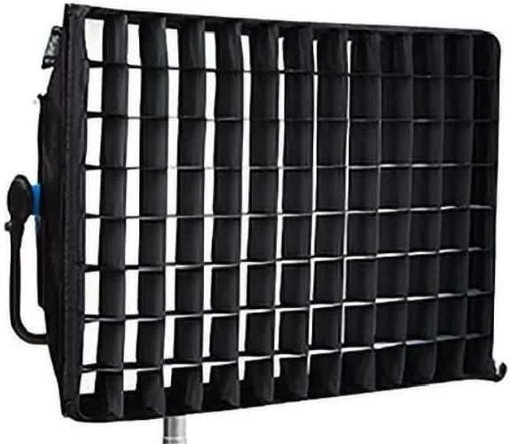 سافت باکس R&m به همراه گرید و دیفیوزر 1/2 برای ARRI Skypanel S30