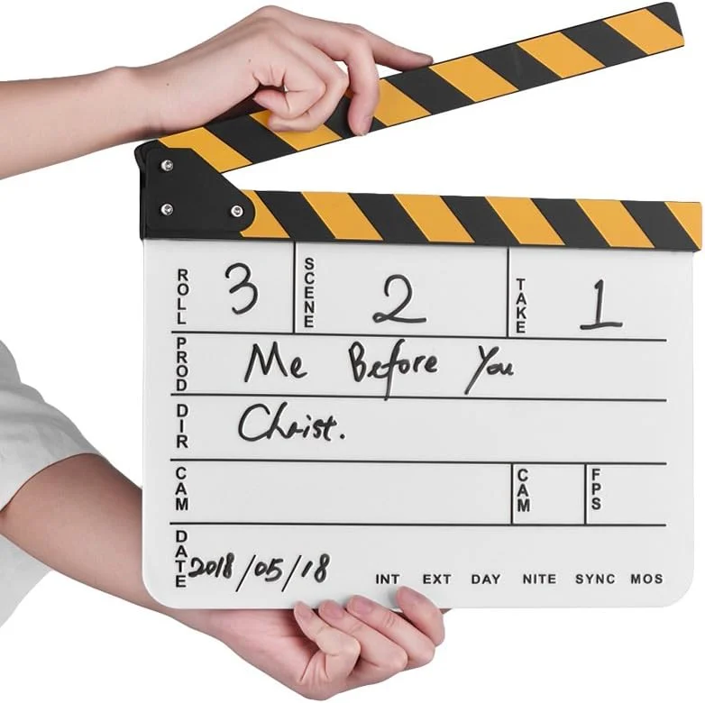 اونا تصمیم می گیرد، تخته کلاکت فیلمبرداری اکریلیک با قابلیت نوشتن و پاک کردن، مناسب فیلم، تلویزیون، صحنه اکشن، با چوب زرد/مشکی، سفید