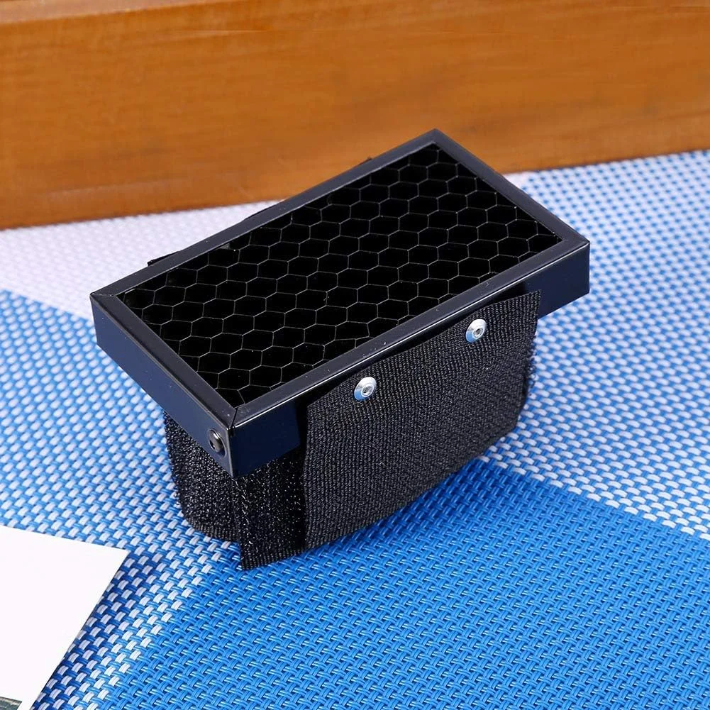 طراحی فشرده و سبک موریلیان، مناسب برای اکثر فلاش‌های نصب شده روی کفشک، باریکه نور فلاش را برای جلوه‌های نورپردازی چشمگیر محدود می‌کند، با اتصال ایمن به کفشک استاندارد