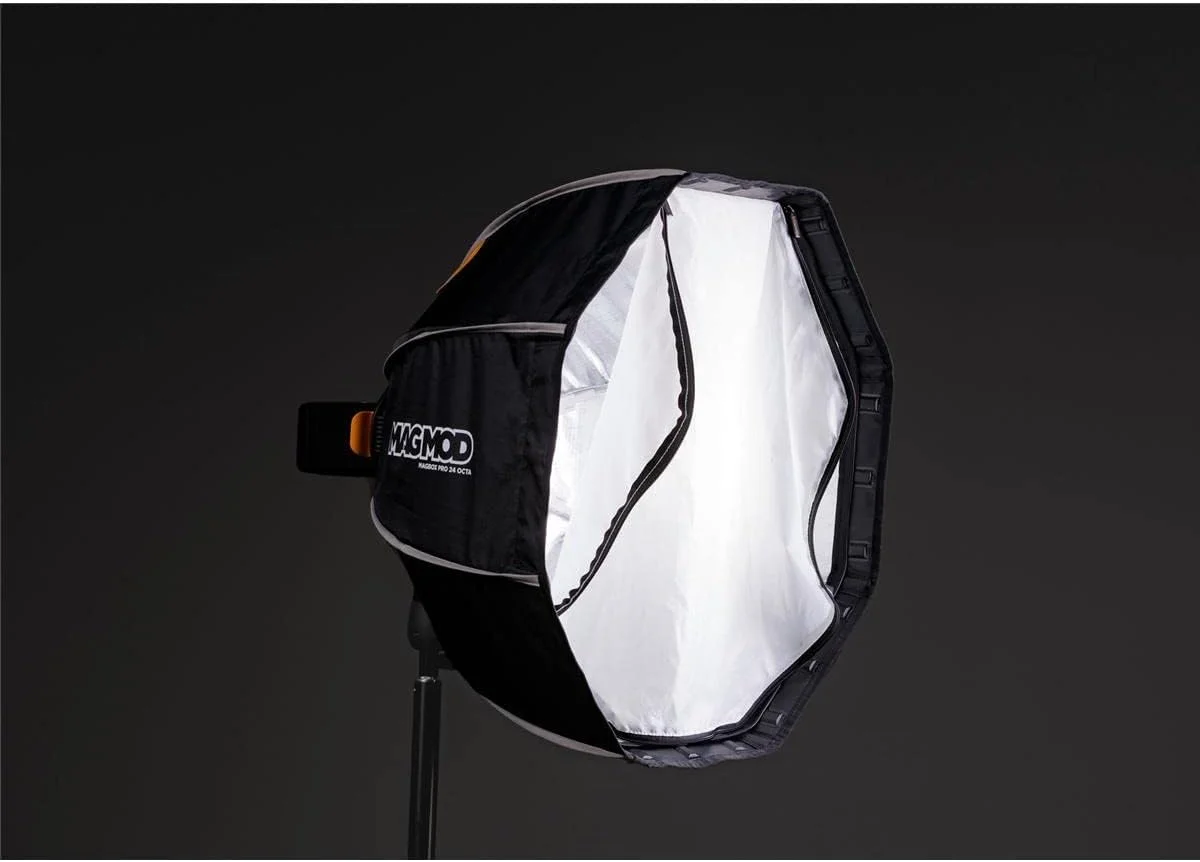 نرم باکس هشت ضلعی 24 اینچی MagMod MagBox PRO با جایگاه ژل یکپارچه و جیب نگهداری برای دیفیوزر پارچه ای - سازگار با فلاش های اسپیدلایت و استروب