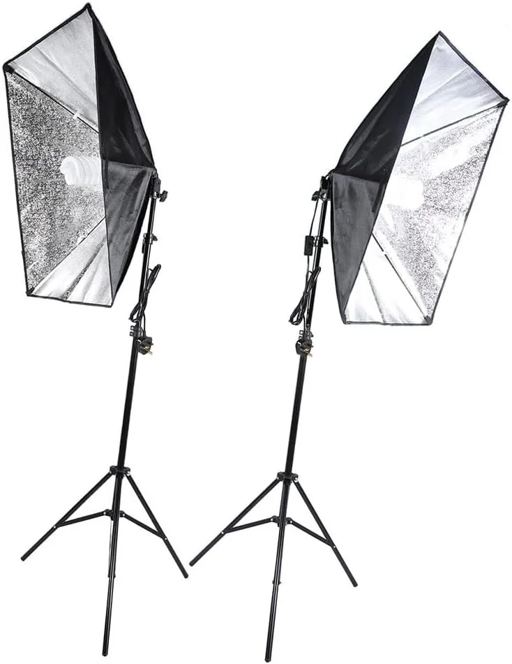 کیت تجهیزات نورپردازی استودیویی عکاسی Irovami شامل چادر نور، سافت باکس، 2 عدد لامپ 135 واتی، 2 عدد پایه TR، 2 عدد سافت باکس، 6 عدد گیره و 1 عدد کیف حمل، مناسب برای عکاسی پرتره و محصول، دوشاخه UK، 220 ولت