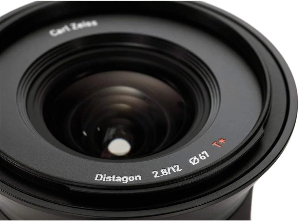 لنز زایس Touit 2.8/12 برای دوربین‌های بدون آینه APS-C فوجی‌فیلم (با مانت X)، مشکی، 000000-2030-527