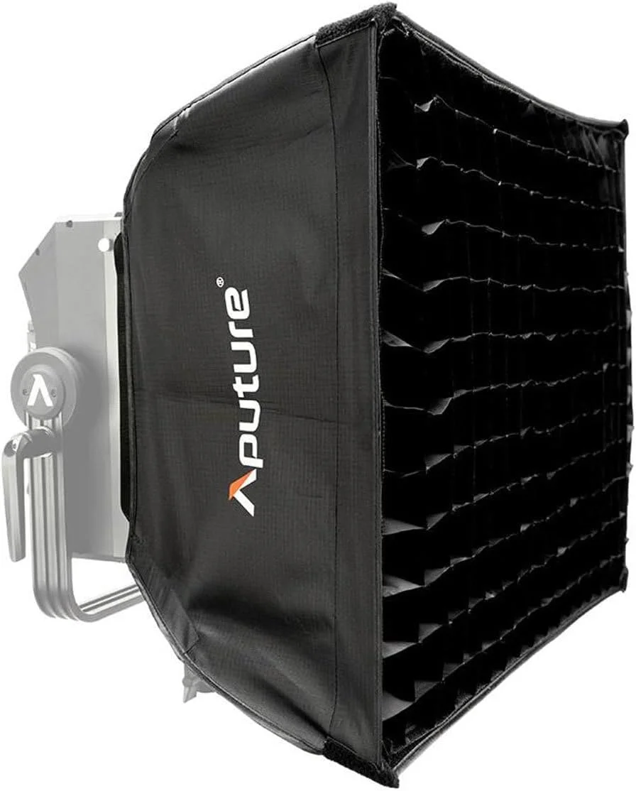 نرم‌باکس Aputure برای پنل LED مدل P300c، دارای دیفیوزر جلویی جداشدنی، نصب سریع و آسان، گرید 40 درجه