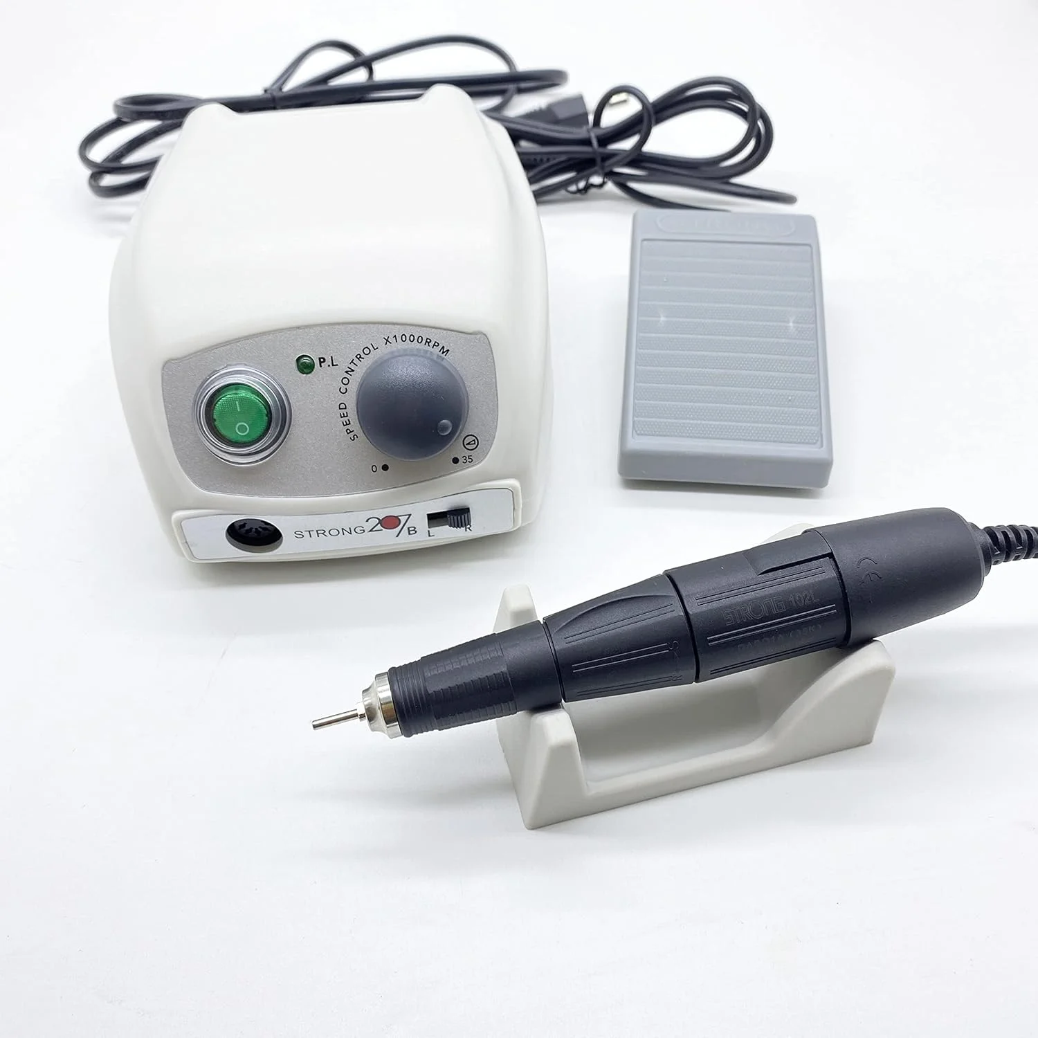 جعبه کنترل 65 واتی مدل Strong 207b با سرعت 35000 دور در دقیقه، ابزار هنری ناخن، هندپیس، تجهیزات سوهان ناخن، دستگاه مانیکور، ست سوهان ناخن (رنگ: خاکی تیره، سایز: EU) جعبه کنترل 65 واتی مدل Strong 207b با سرعت 35000 دور در دقیقه، ابزار هنری ناخن، هندپیس، تجهیزات سوهان ناخن، دستگاه مانیکور، ست سوهان ناخن (رنگ: خاکی تیره، سایز: EU)