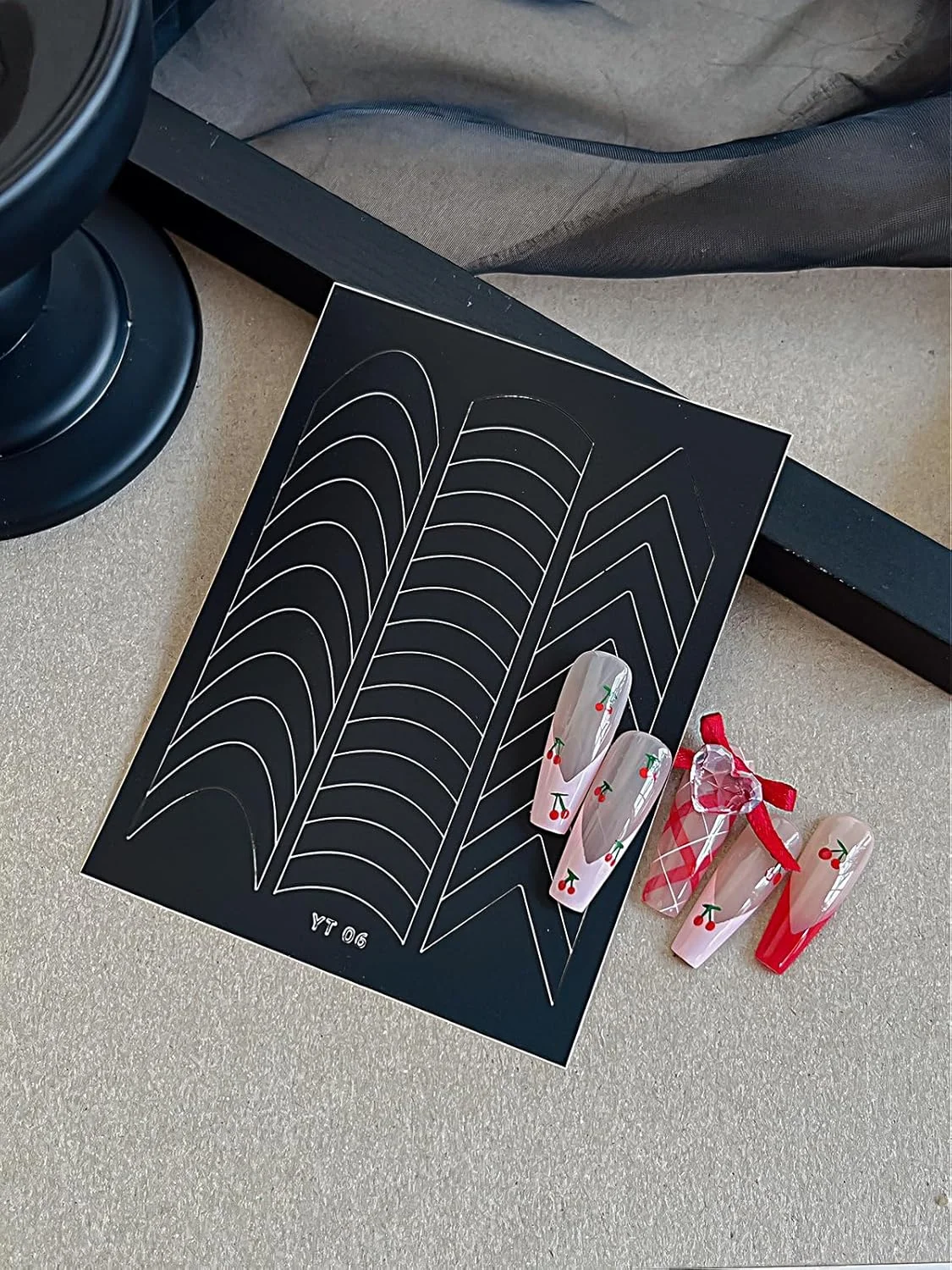 برچسب های فرنچ ناخن خود چسب، نوارهای فرنچ مانیکور، شابلون فرنچ نوک V شکل، 6 ورق راهنمای فرنچ ناخن برای ابزار شابلون ایربراش طراحی ناخن