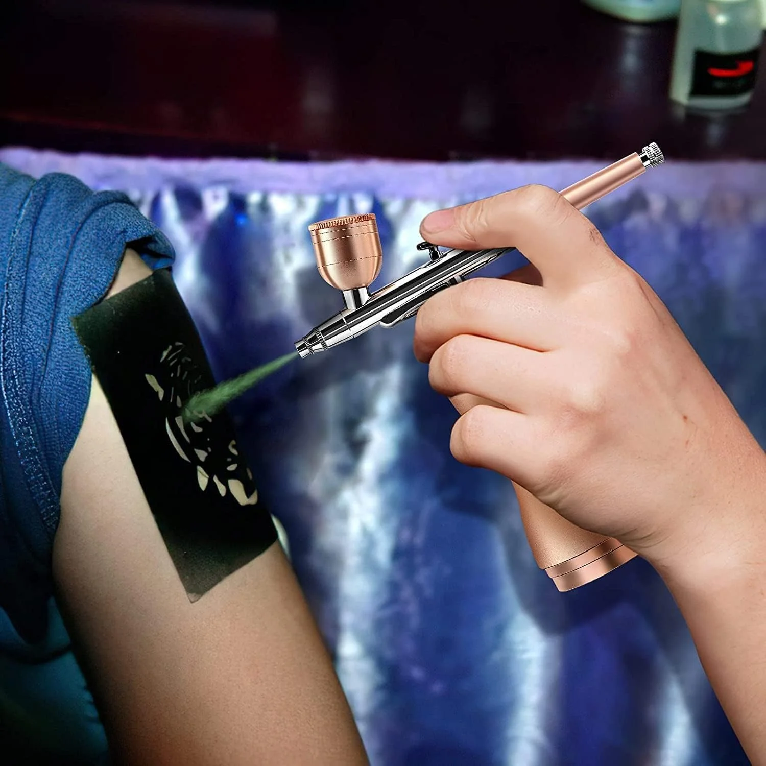 کیت لایموس با کمپرسور، ست ایربراش بی سیم قابل حمل برای نقاشی با فشار 30PSI، مینی دستی دوال اکشن با تغذیه گرانشی و نازل 0.3 میلی متری برای مدل، ناخن، تزیین کیک، طلایی