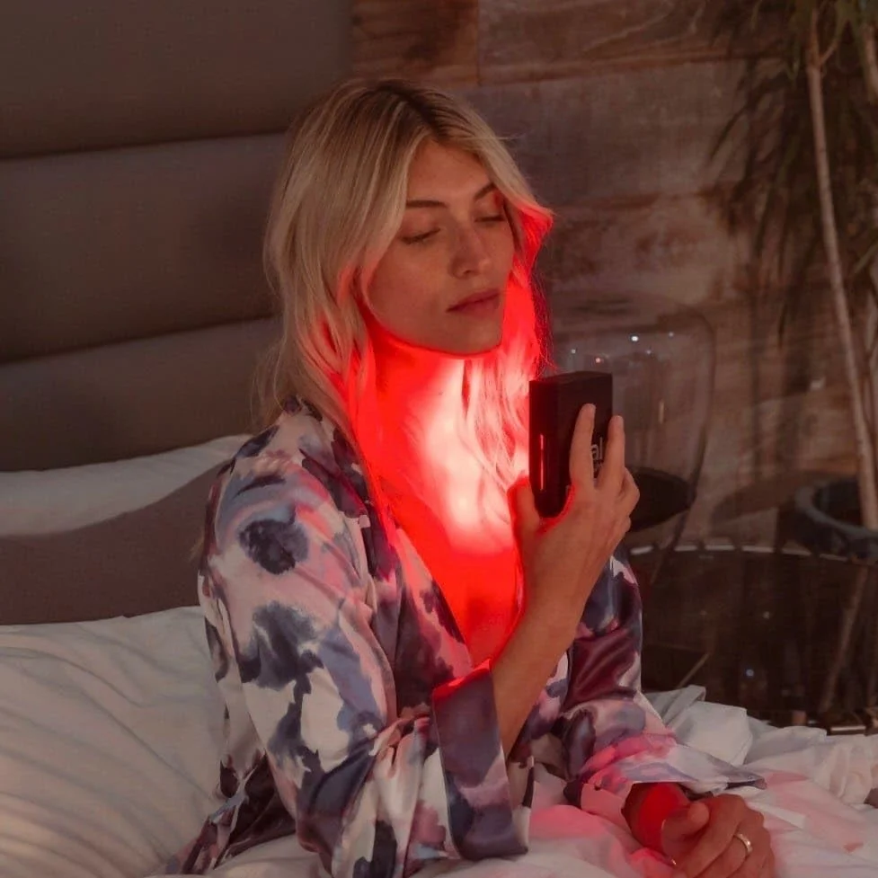 دستگاه نوردرمانی قرمز برای بدن و صورت، نوردرمانی مادون قرمز، ابزار نوردرمانی خانگی برای پوست، خواب و هورمون ها، ابزار مراقبت از پوست LED و هدیه برای عزیزان دستگاه نوردرمانی قرمز برای بدن و صورت، نوردرمانی مادون قرمز، ابزار نوردرمانی خانگی برای پوست، خواب و هورمون ها، ابزار مراقبت از پوست LED و هدیه برای عزیزان