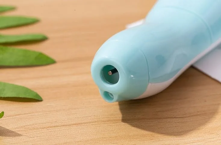 سوهان ناخن برقی نوزاد، ست مانیکور و پیرایش ناخن، پیرایشگر ناخن انگشتان دست و پا با چراغ LED برای نوزادان، کودکان و بزرگسالان (آبی)