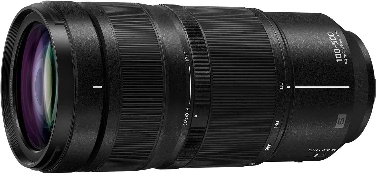 لنز پاناسونیک LUMIX S-R100500E 100-500mm F5-7.1 O.I.S. با مانت L، زوم تله فوتو فول فریم، کمترین فاصله فوکوس 0.8 متر، حلقه فوکوس قابل تنظیم، مقاوم در برابر شرایط جوی، مشکی
